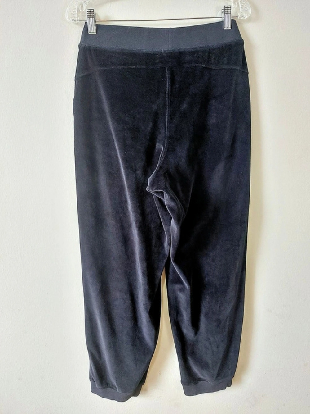 Pact Black Women Organic Cotton Velour Sweatpant Medium Elastic Waistband Jogger